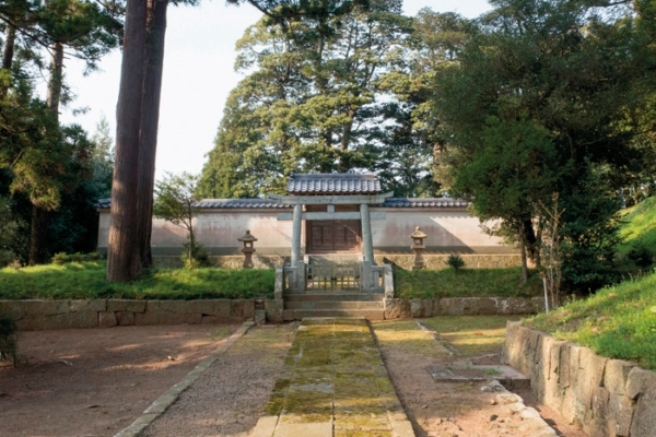 Burial Site of Emperor Go-Toba