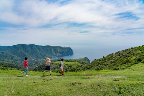 One Day Trip in Nishinoshima Town By Bus and Hiking (April–October)